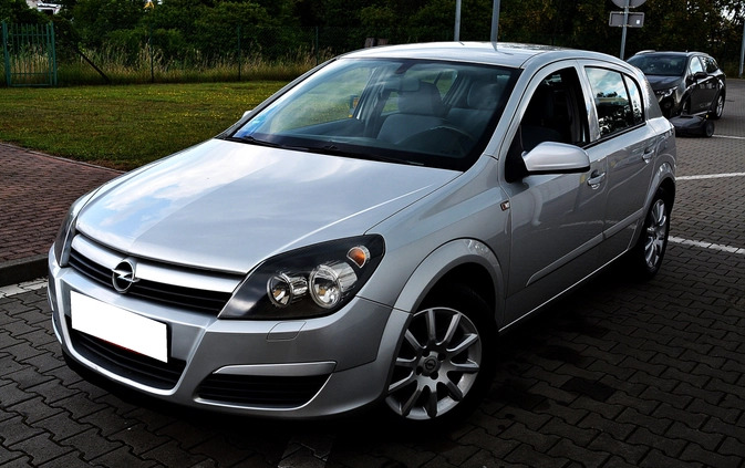 Opel Astra cena 13900 przebieg: 237000, rok produkcji 2004 z Łęknica małe 154